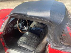 Immagine 21/66 di MG MGB (1977)