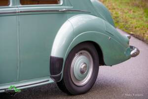 Image 38/46 of Bentley R-Type (1953)