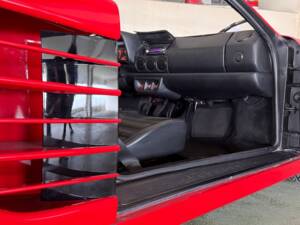 Image 24/53 of Ferrari 512 TR (1994)