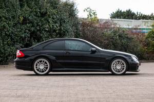 Image 5/50 of Mercedes-Benz CLK DTM AMG (2004)