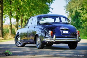 Image 40/46 of Jaguar Mk II 3.8 (1962)