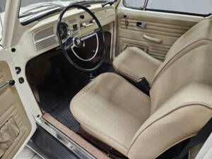 Imagen 11/13 de Volkswagen Escarabajo 1300 (1967)