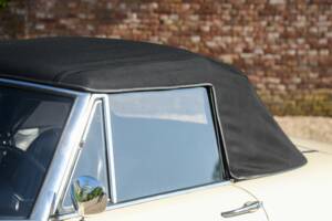 Image 22/50 of Alfa Romeo 1600 Duetto (1967)