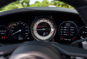 Image 20/33 of Porsche 911 Turbo S (2023)
