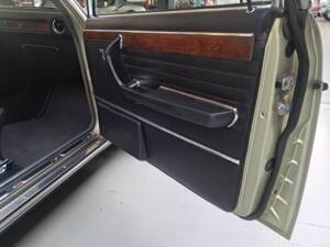Immagine 17/39 di BMW 3,3 Li (1977)