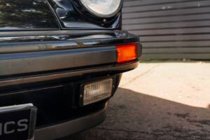 Imagen 48/60 de Porsche 911 Carrera 3.2 (WTL) (1988)