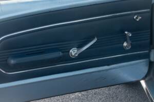 Image 39/50 of Ford Mustang 200 (1967)