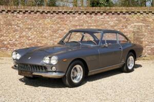 Image 1/50 of Ferrari 330 GT 2+2 (1965)