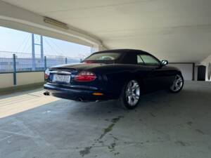 Bild 8/17 von Jaguar XKR (2002)