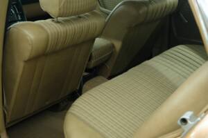 Image 25/50 de Mercedes-Benz 350 SE (1973)