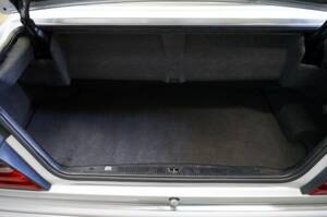 Bild 34/69 von Mercedes-Benz E 320 "Final Edition" (1997)