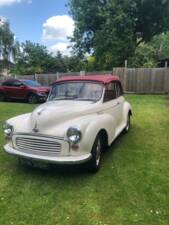 Image 2/11 of Morris Minor 1000 (1970)
