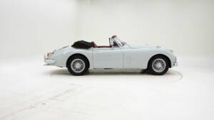 Image 6/15 of Jaguar XK 150 3.8 SE DHC (1961)