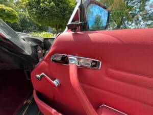 Image 30/43 de Mercedes-Benz 350 SLC (1974)