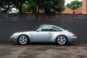 Image 6/60 of Porsche 911 Targa (1996)