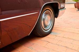 Bild 71/200 von Cadillac Coupe DeVille (1968)