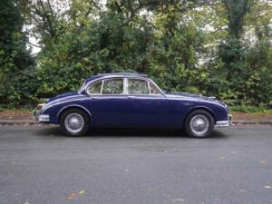 Image 7/18 of Jaguar Mk II 3.8 (1966)