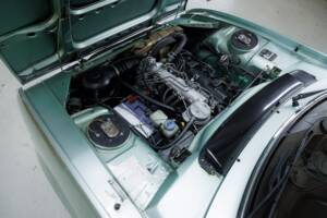 Image 22/24 de Peugeot 504 Coupé (1981)