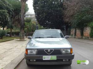 Image 9/22 de Alfa Romeo 75 1.8 Turbo (1988)