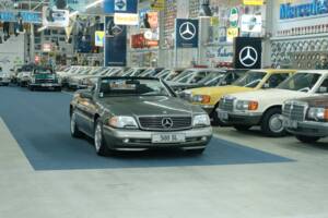 Image 14/50 of Mercedes-Benz SL 500 (1994)