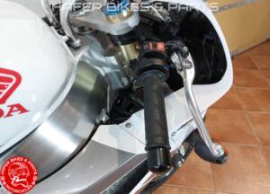 Image 21/44 of Honda VTR 1000 SP2 (2003)