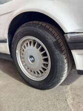 Image 11/37 of BMW 735i (1991)