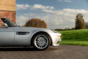 Image 21/84 of BMW Z8 (2001)