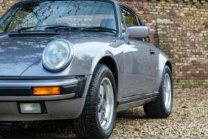 Immagine 24/50 di Porsche 911 Carrera 3.2 "25 years 911" (1988)