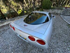 Image 63/191 of Chevrolet Corvette (1999)