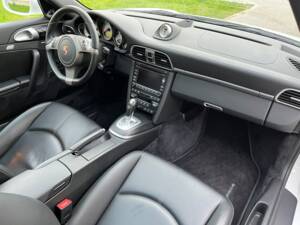 Image 37/57 de Porsche 911 Targa 4S (2010)