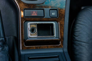 Image 30/31 of BMW 528i (1996)