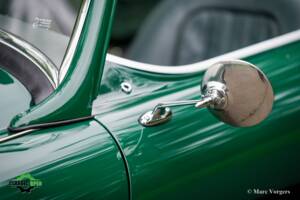 Image 34/59 of Austin-Healey 100&#x2F;6 (BN6) (1958)