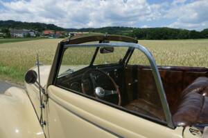 Immagine 38/44 di Ford V8 (1938)