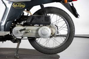 Image 16/44 of Honda SH 50 Fifty (1987)
