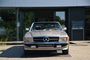 Image 3/79 de Mercedes-Benz 560 SL (1988)