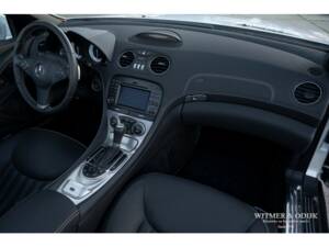 Imagen 6/36 de Mercedes-Benz SL 500 (2011)