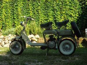Immagine 3/50 di Innocenti Lambretta D 125 (1958)