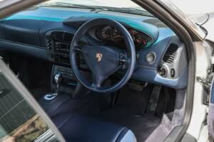 Bild 17/38 von Porsche 911 Carrera (1998)
