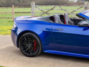 Bild 33/85 von Aston Martin V12 Vantage AMR Roadster (2018)
