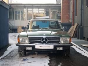 Afbeelding 8/41 van Mercedes-Benz 280 SLC (1977)