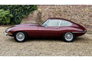 Image 40/50 of Jaguar Type E 3.8 (1964)