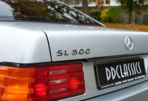Immagine 12/22 di Mercedes-Benz SL 500 (1995)