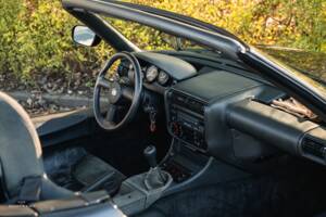 Image 5/8 of BMW Z1 Roadster (1990)