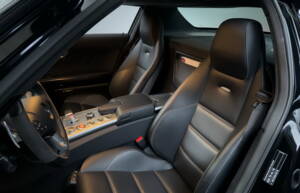 Image 23/34 of Mercedes-Benz SLS AMG (2013)