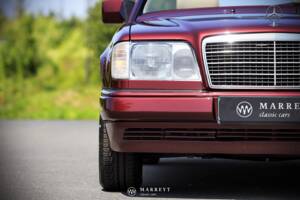 Bild 34/79 von Mercedes-Benz E 220 (1996)