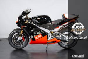 Bild 1/50 von Aprilia RSV 1000 V60 (1999)