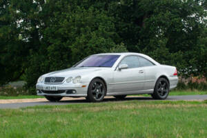 Imagen 8/50 de Mercedes-Benz CL 600 (2003)
