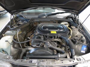 Image 8/34 de Mercedes-Benz 190 E 1.8 (1991)