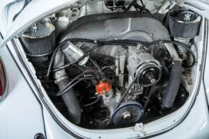 Bild 38/50 von Volkswagen Käfer 1303 LS (1976)