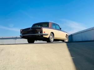 Image 7/12 de Rolls-Royce Silver Shadow I (1974)